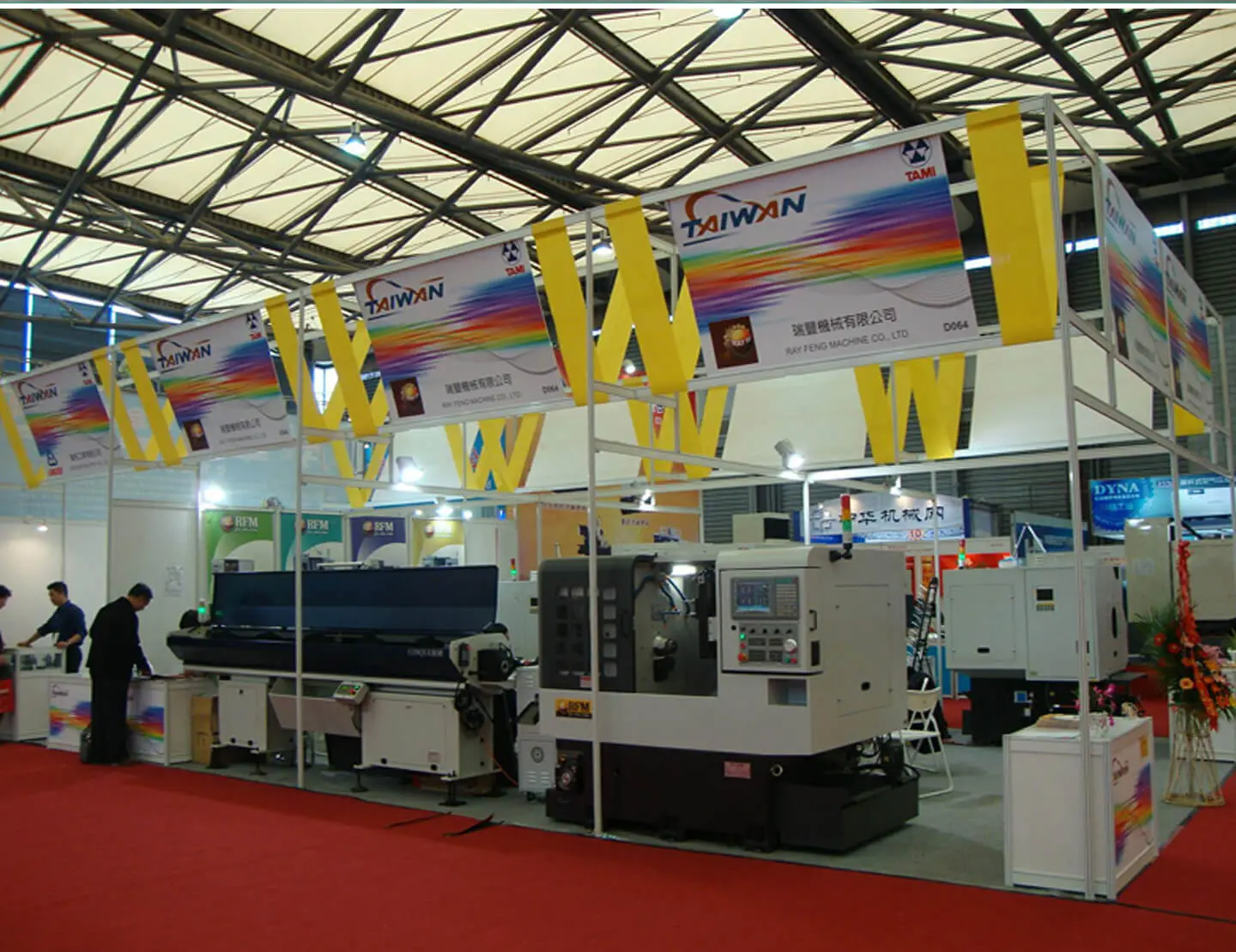 LT-S302 Upright Extrusion 45° trade show booth displays