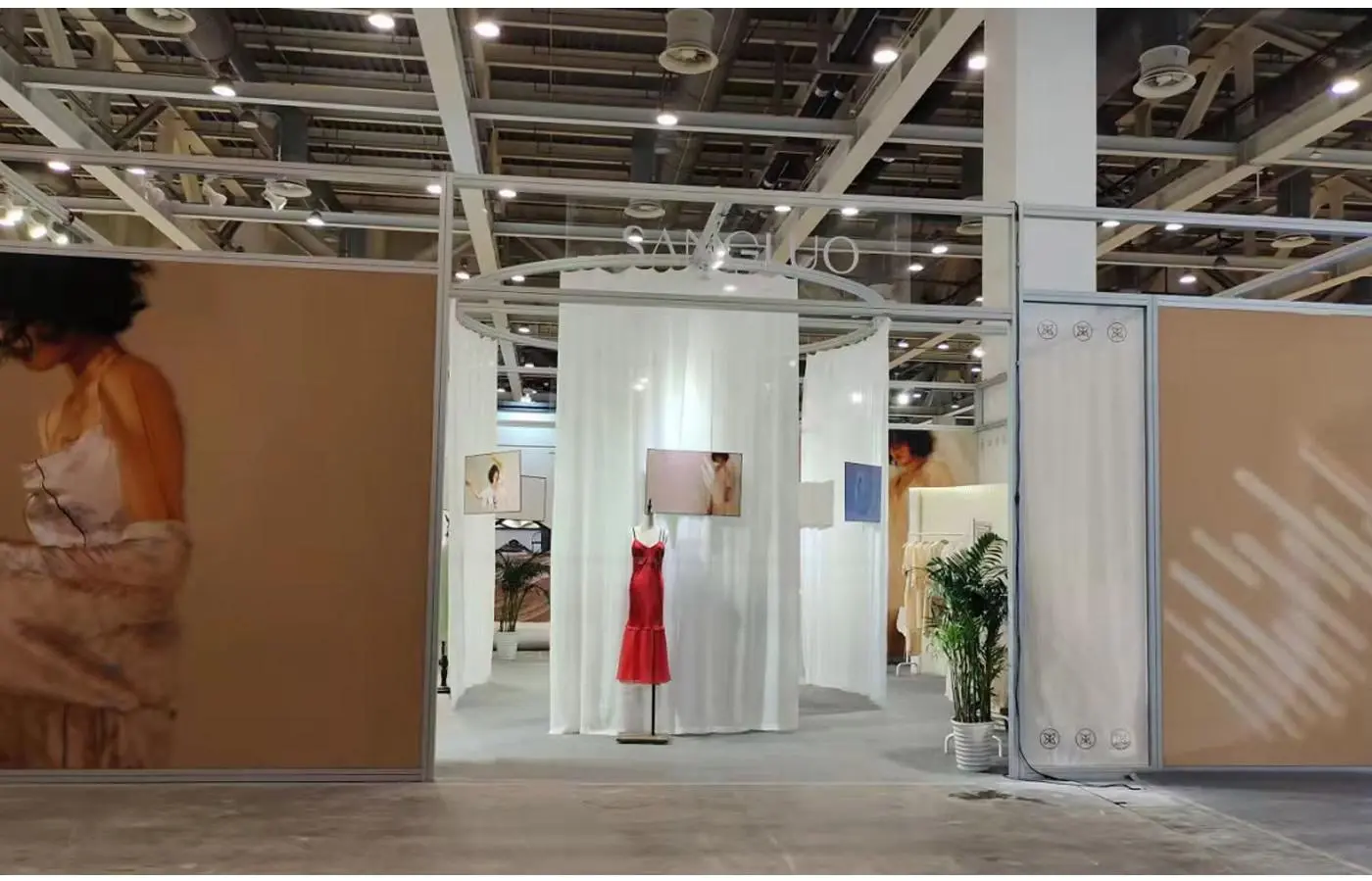 LT-M607 Square Extrusion/100mm For Exhibition Backdrop Wall