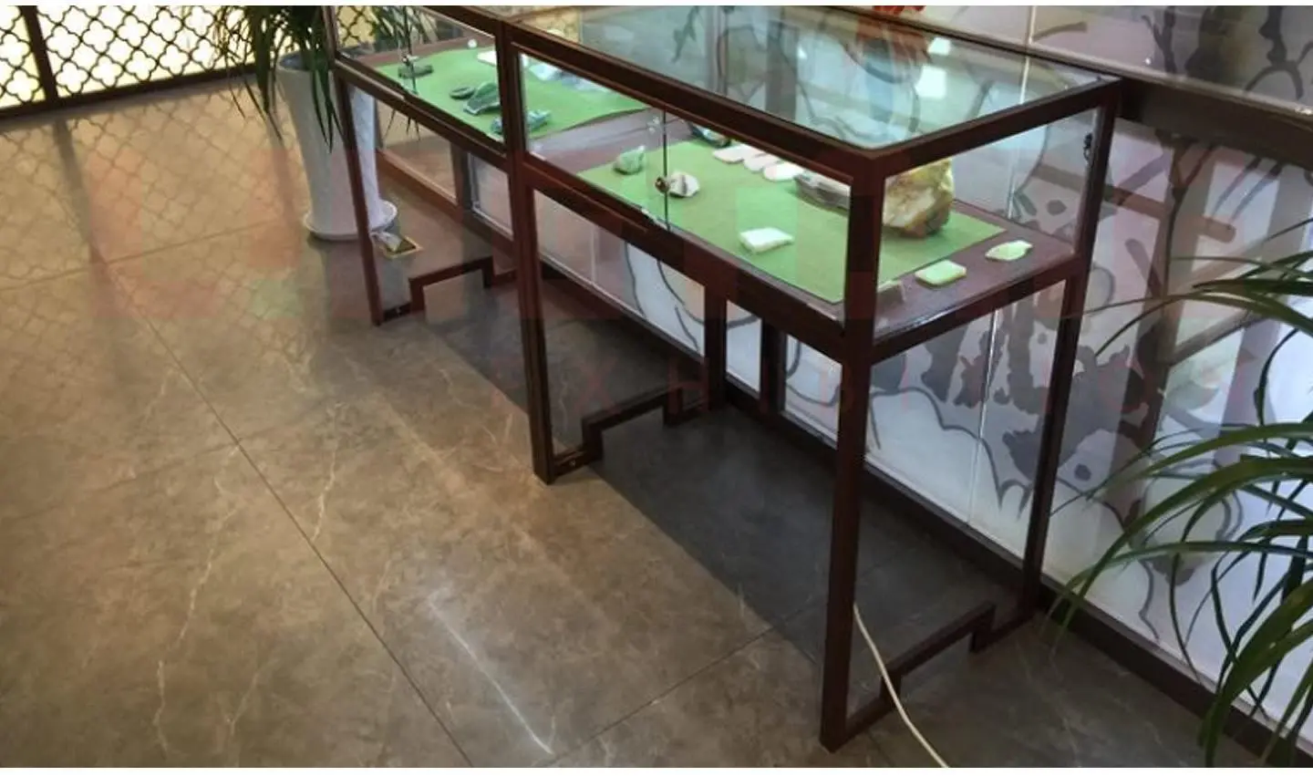LT-E401 Bottom Track for Sliding Door
