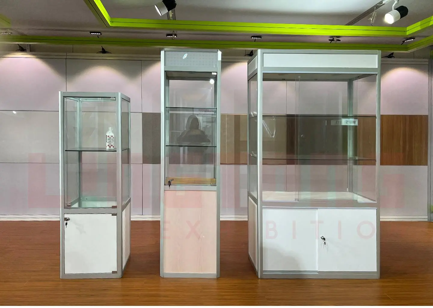 LT-E422 Bottom Track for Sliding Door